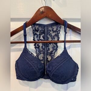 Victoria's Secret Women's Very Sexy Push-Up Navy Lace Racerback Bra Size 32B